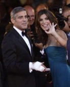 Estará pasando Elisabetta por la parrilla a George Clooney ? La italiana se ha hecho famosa fuera de Italia por su relación con el famoso actor.